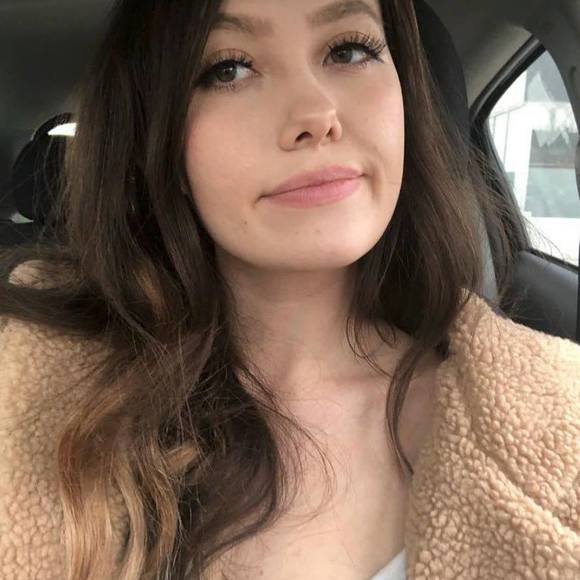 Meet your Posher, Chanelle - Picture 1 of 1